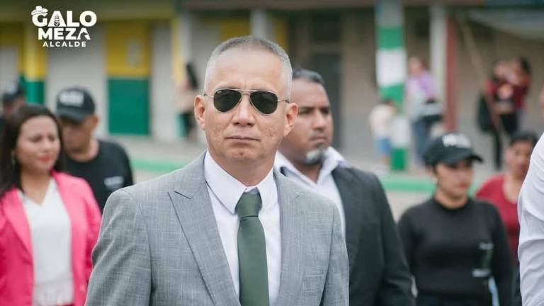 Alcalde de Balzar, Galo Meza, es víctima de un ataque armado: sujetos dispararon contra su vehículo