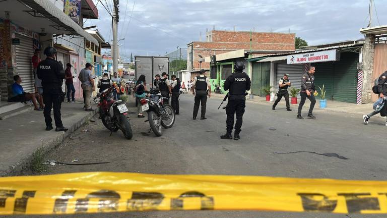 Manta: hermanas fueron baleadas al salir de un gimnasio; sicarios quemaron camioneta