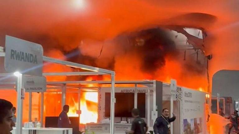 Gran incendio en la COP30 obliga a parar la cumbre este jueves