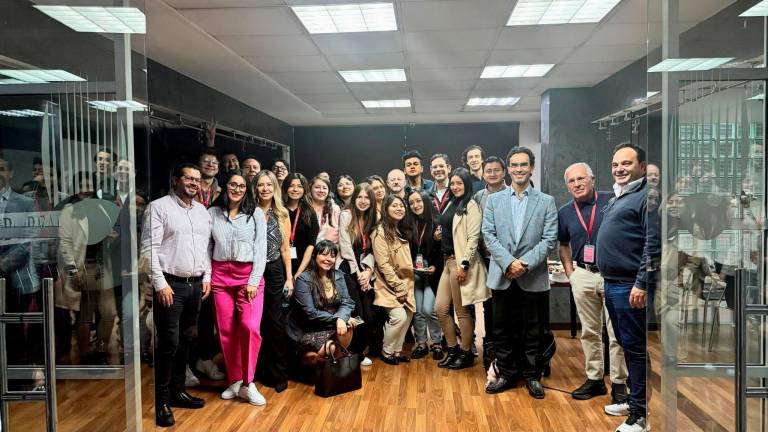 El equipo local de Uanataca Ecuador.