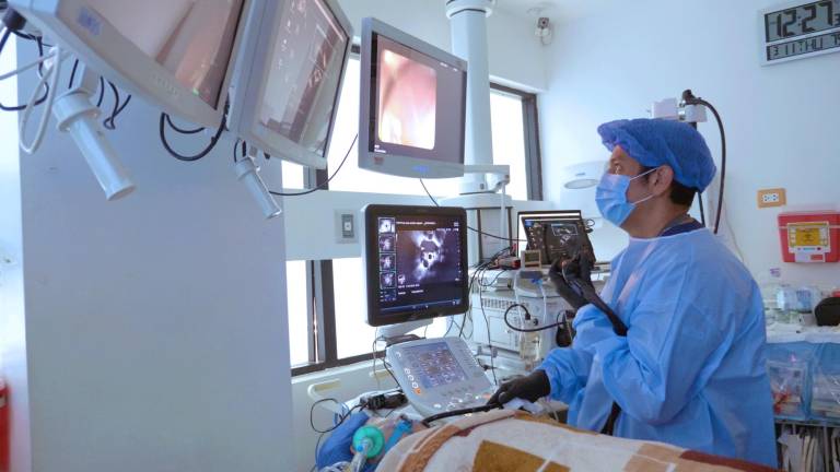 Inteligencia Artificial y equipos robóticos forman parte de la modernización de clínicas y centros médicos