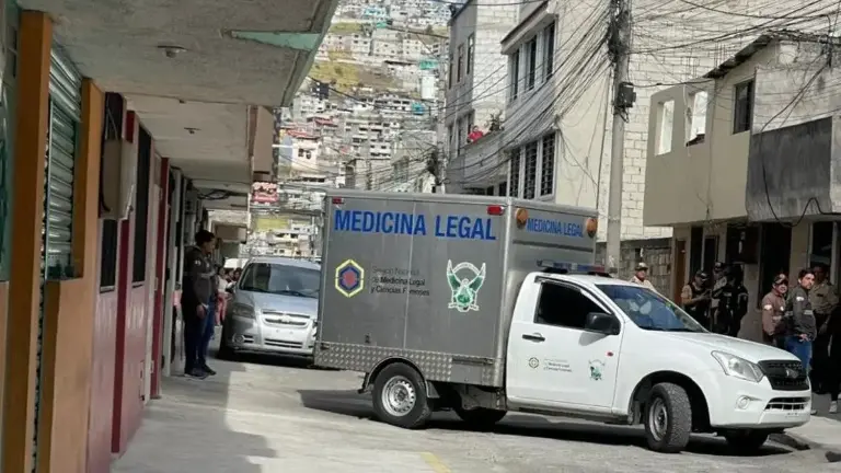 Tragedia en Quito: sargento habría matado a su expareja y luego se quitó la vida