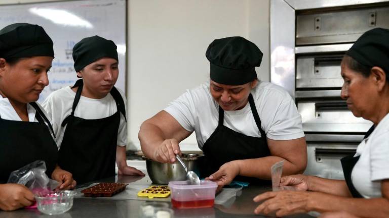 Estudiantes de curso gastronómico gratuito anterior.