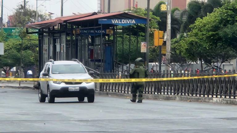 Guayaquil bajo alerta: vehículo sospechoso en Av. 25 de Julio resulta ser falsa amenaza de bomba