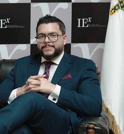 Miguel Ángel Falconí, director académico del Instituto de la Experiencia Exponencial (IEX).