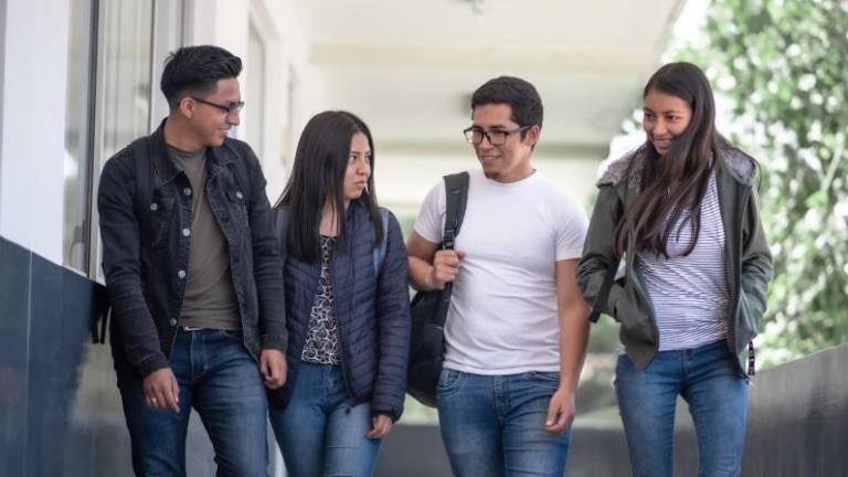 'Because He Is Nice' abre el nivel A2 de inglés: estos son los requisitos para obtener una nueva beca