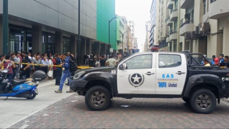 Un hombre fue asesinado a disparos en la calle García Avilés, en el centro de Guayaquil