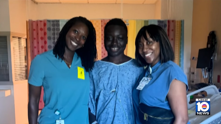 Florida: adolescente sufre un paro cardíaco y es salvado por dos madres de familia