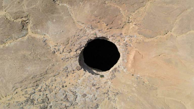 ¿Qué hallaron los espeleólogos en el misterioso pozo del infierno de Yemen?