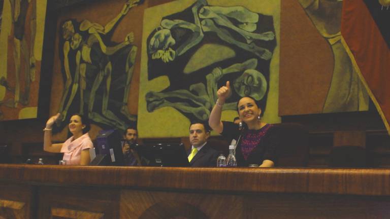Gabriela Rivadeneira es reelecta presidenta de la Asamblea Nacional
