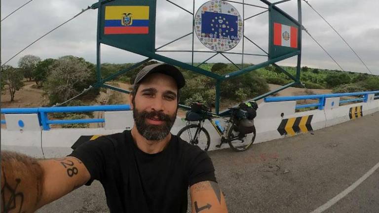 Diego Salgado pedaleó 50 días hasta llegar a Guayaquil para presenciar la final de la Libertadores