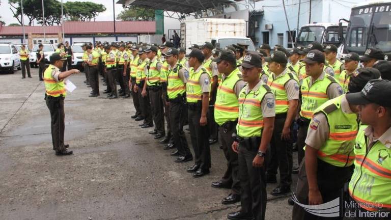 46.270 policías velarán por la seguridad en Semana Santa en el país