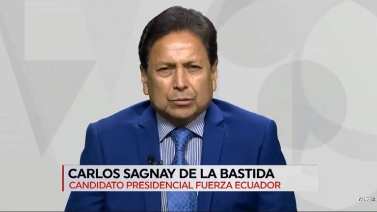 El candidato Carlos Sagnay dice lo que piensa sobre la actuación del expresidente Abdalá Bucaram