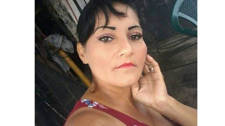 Mujer que asesinó a su hija a puñaladas en Manta es sentenciada a 34 años de prisión
