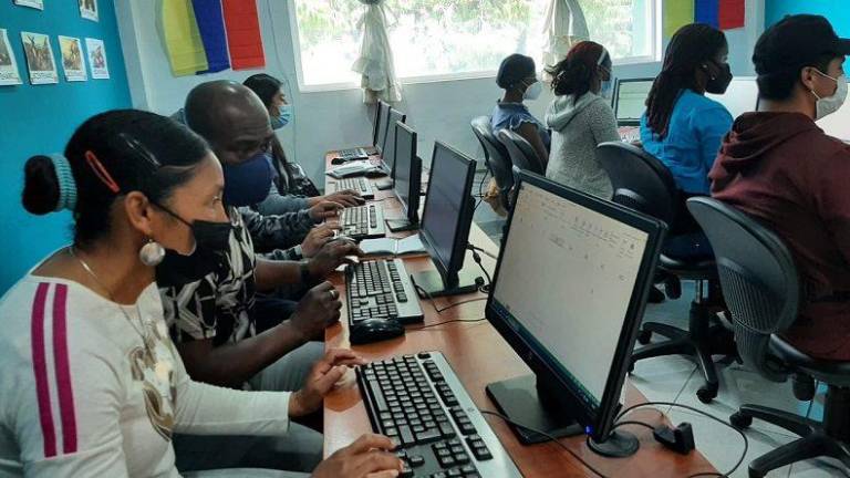 Ofrecen estudios de bachillerato intensivos y gratuitos en Quito: ¿cuáles son los requisitos?