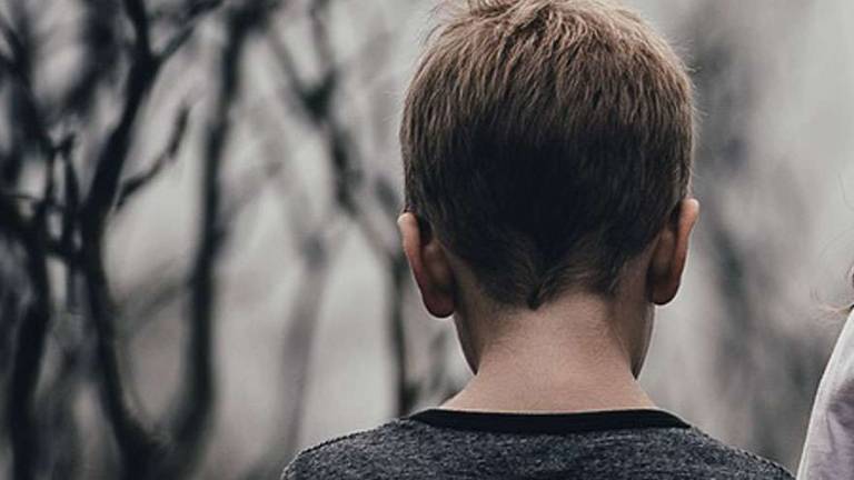 Joven de 14 años mata a los cinco miembros de su familia en EEUU