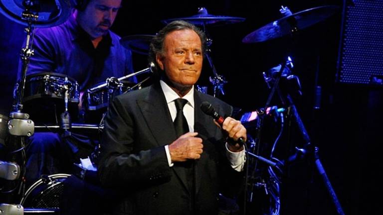 El cantante Julio Iglesias tendría un hijo secreto de 40 años