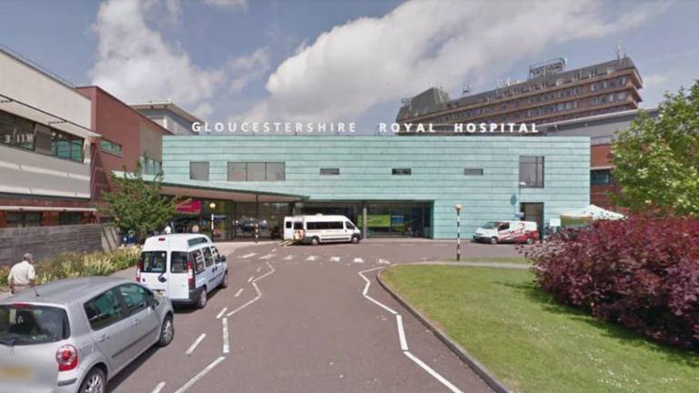Imagen de archivo del hospital de Gloucestershire donde se presentó la urgencia.