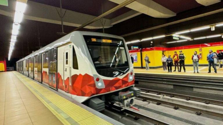 El sistema de transporte Metro de Quito tiene más de dos años de operaciones.