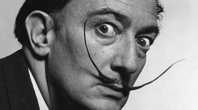La surrealista exhumación de Dalí, luego de 28 años de fallecido