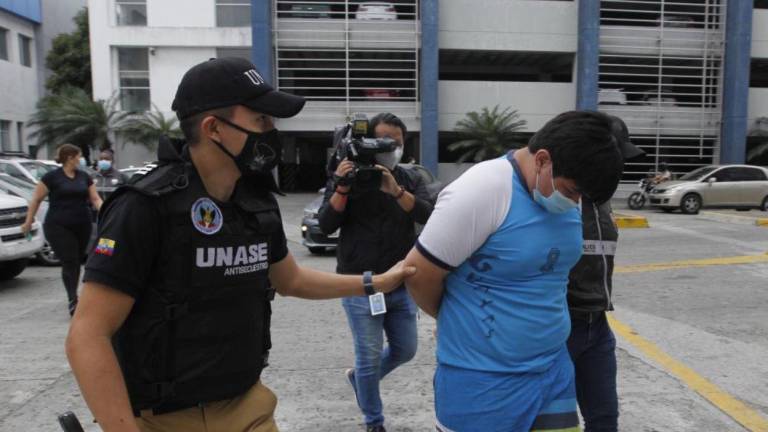 Sentenciado por violar a su hermanastra y pornografía infantil en Guayaquil