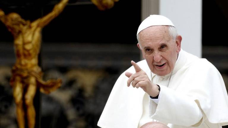 El humor del Papa Francisco en una puerta del Vaticano