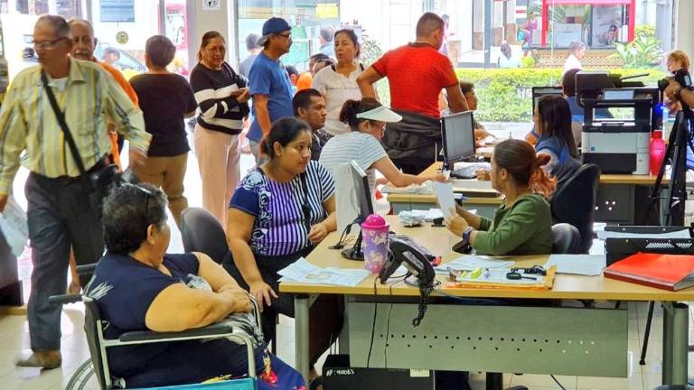 CNEL suspende cortes de luz hasta resolver problemas
