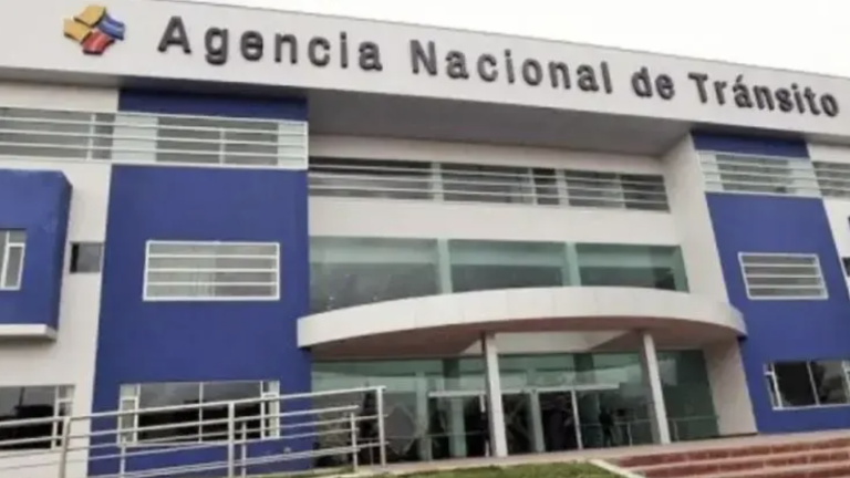 Directorio de la ANT designó a Luis Darío Villacrés como nuevo director ejecutivo de la entidad