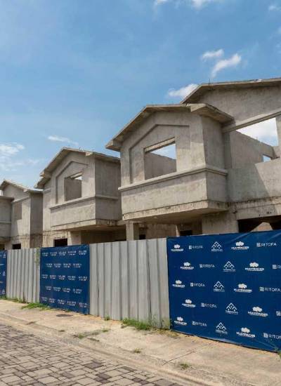 Las viviendas de Casalaguna se construyen con ECOPact, un hormigón de menor emisión de CO₂ frente al hormigón estándar.