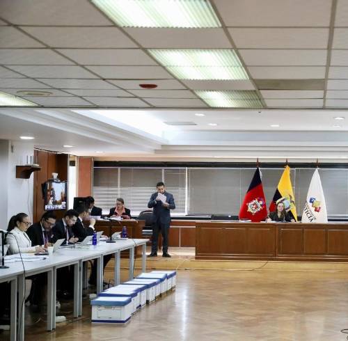 Fotografía que muestra la sala durante la diligencia.