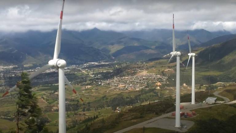 Ecuador impulsa el desarrollo de proyectos de generación de energía renovable