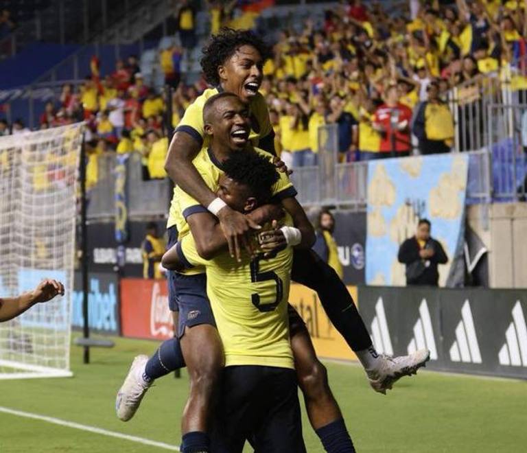 $!Con el P.S.G Willian Pacho ganó 4 títulos. Uno de ellos fue la prestigiosa Champions League. Debutó con la Selección Ecuatoriana de Fútbol el 28 de marzo de 2023.