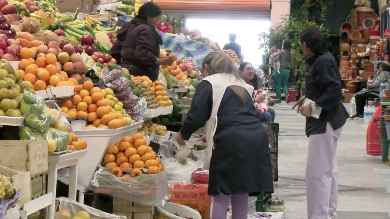 Quito abre postulaciones para 214 puestos en sus mercados municipales: estos son los requisitos