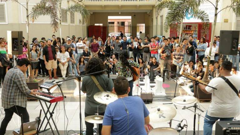 ¿En qué consiste la deducibilidad del 150% en el Impuesto a la Renta para empresas y personas que inviertan en cultura?