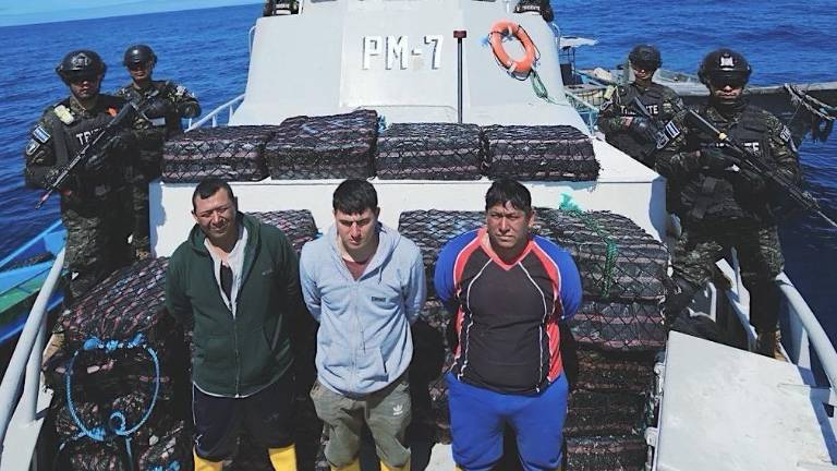 Nayib Bukele anuncia detención de ecuatorianos con casi dos toneladas de cocaína