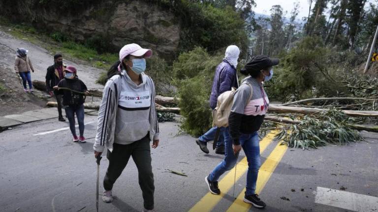 Partido Social Cristiano pide a protestantes dialogar para acordar precio de combustibles