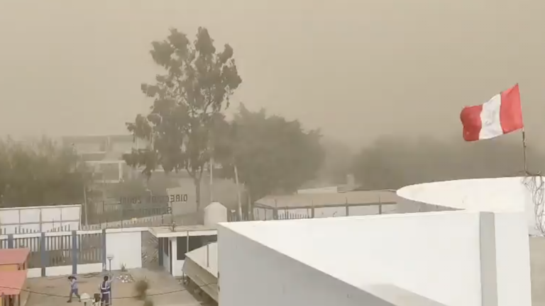 Tormenta de arena en Perú.