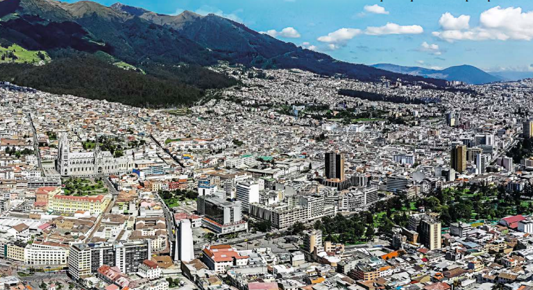 Quito sin brújula y en busca de alcalde: Estos son los problemas de fondo que encontrará la próxima administración