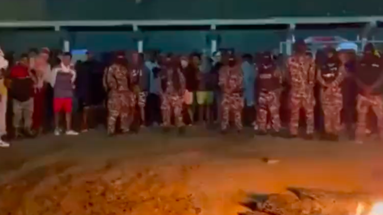 Guías penitenciarios fueron liberados en cárcel de Esmeraldas: Esto es lo que se sabe