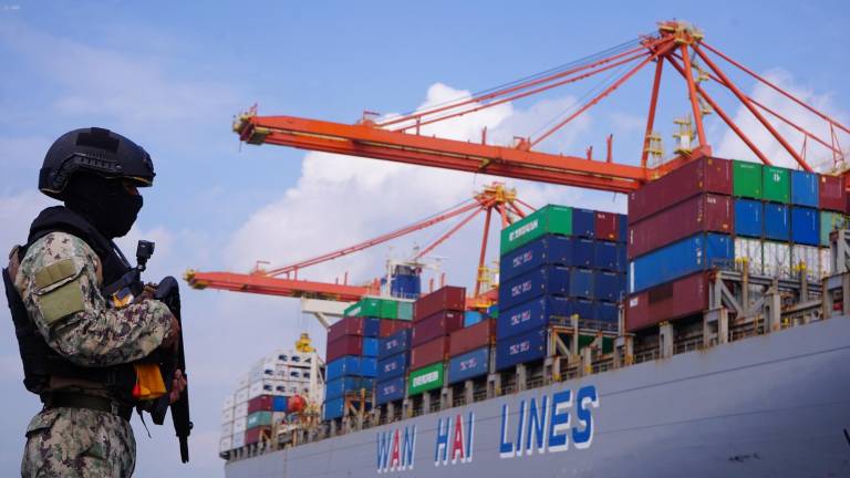 Autoridad Portuaria de Guayaquil declara emergencia para reforzar seguridad frente a mafias del narcotráfico
