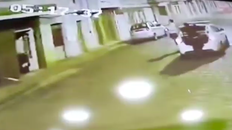 Prisión preventiva para dos policías involucrados en el asesinato de un hombre en centro histórico de Cuenca