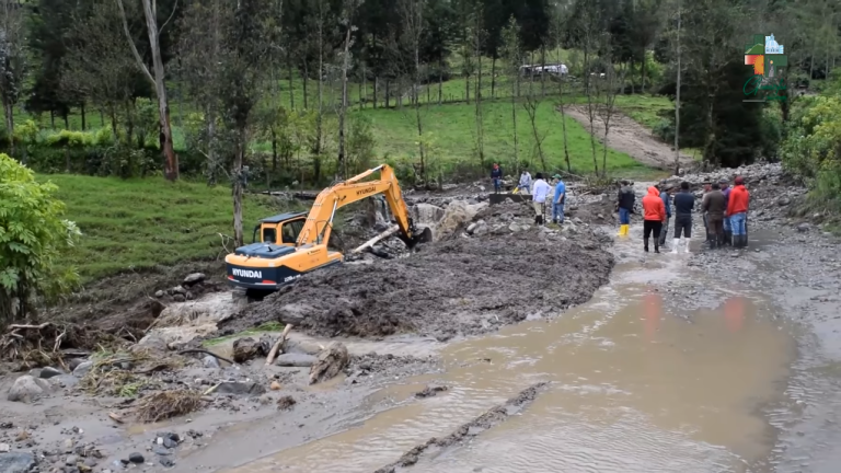 Cantón Chunchi declarado en emergencia tras caída de fuertes lluvias