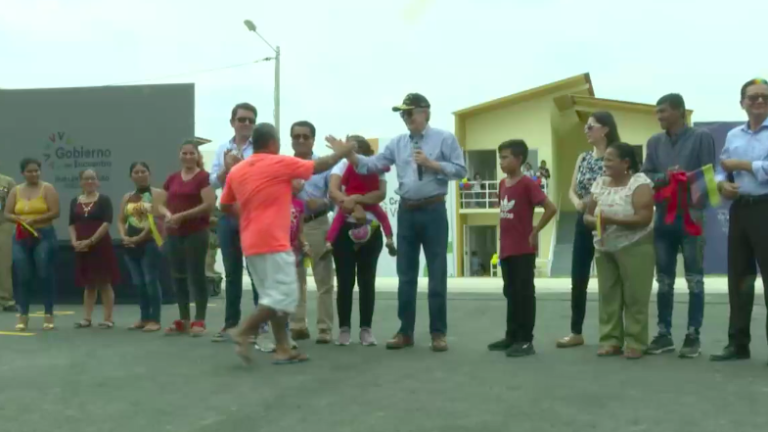 Artesano expuso ante Guillermo Lasso que no tenía trabajo y esta fue la curiosa respuesta del mandatario