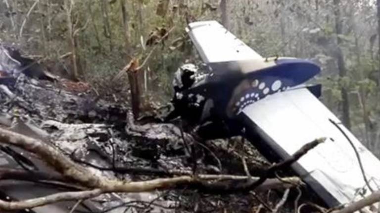 Mueren 12 personas tras caer avioneta en el norte de Costa Rica