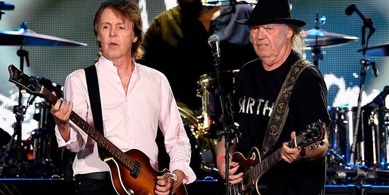Paul McCartney y Neil Young, la gloria del festival Desert Trip