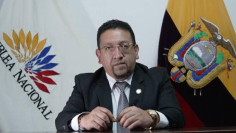 Presidente de la Asamblea exhorta a un diálogo inmediato: “hoy es el día para darle una solución al Ecuador”