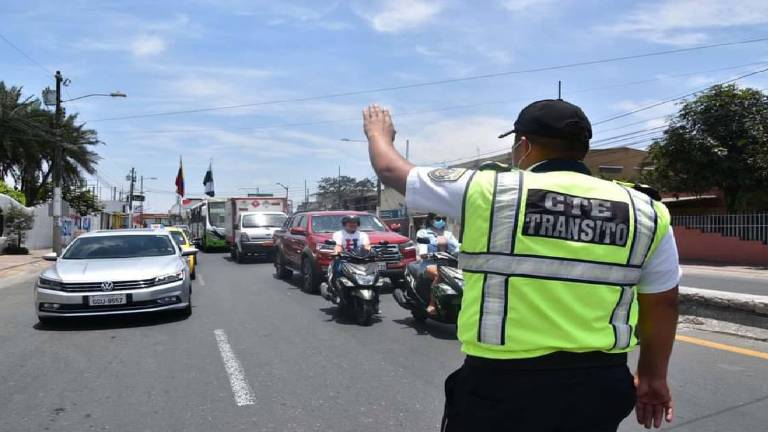 Vigilante de la CTE implicado en secuestro y asesinato de pareja en Guayas: víctima lo reconoce y da detalles del crimen