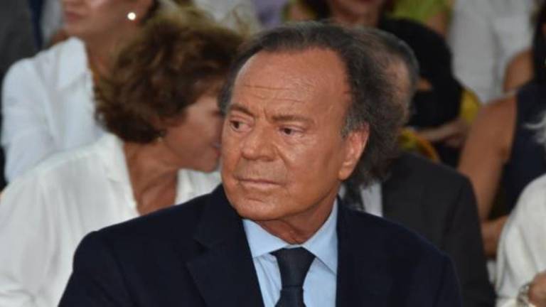 Julio Iglesias cumple 77 años de edad y habla sobre su estado de salud