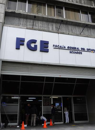 Fotografía de archivo de la fachada del edificio de la Fiscalía General del Estado, en Quito.