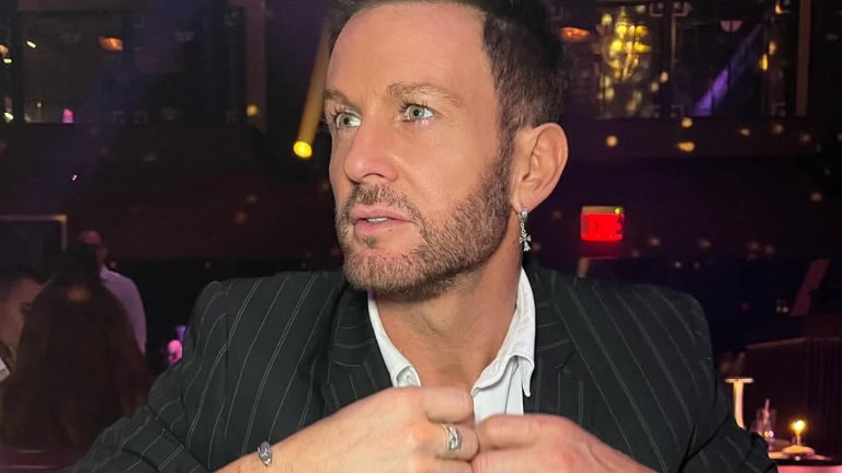 Axel revela que planea convertirse en sacerdote franciscano a sus 60 años